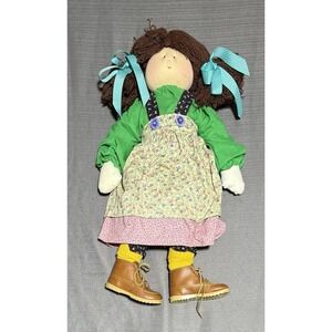 Gretchen Wilson's Little Souls Doll 1998 "Zoe" Signed
